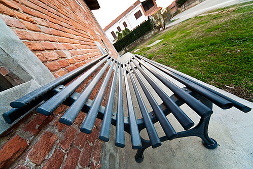 Perspective on www.lucamoglia.it