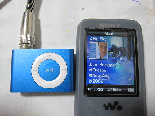 iPod Shuffle & Sony Walkman