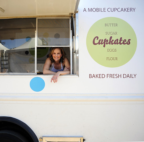 kate_cupcake_truck by cupkates bakery.