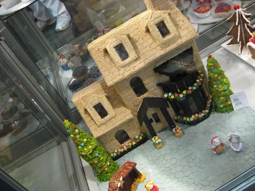 Modern Gingerbread House