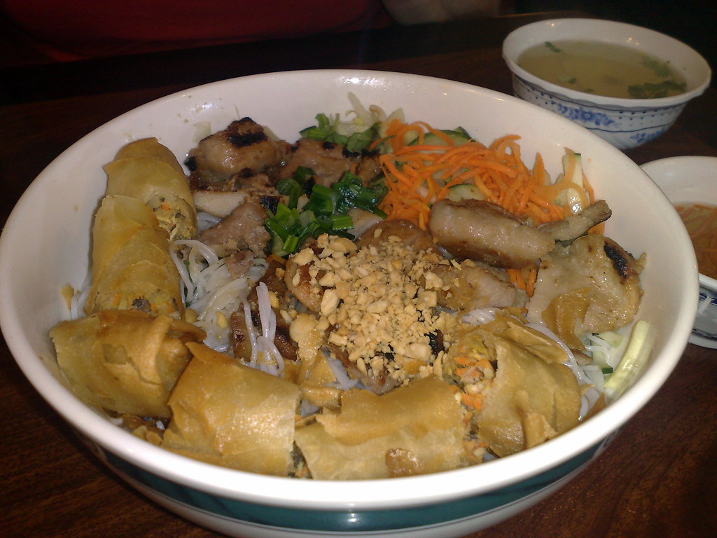 BBQ Chicken and Egg Roll Vermicelli