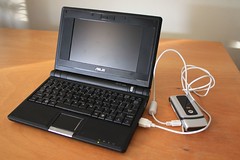 Using the EEEPC as a power source to charge a cell phone