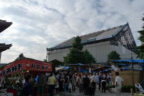 Main hall of Senso-ji is under renovation 3