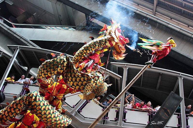 Dragon Dance @ Silom, Bangkok, Thailand
