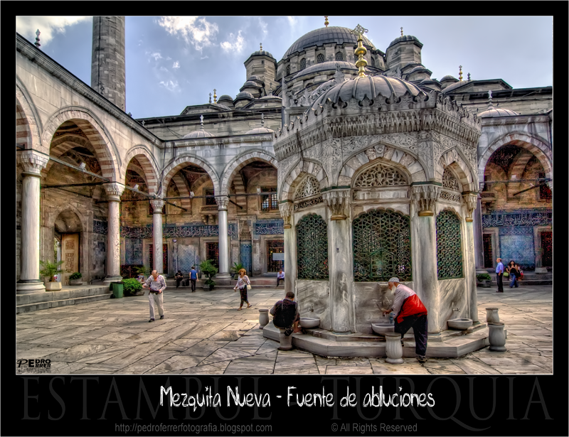 Estambul - Mezquita nueva (Yeni cami) - Fuente de Abluciones
