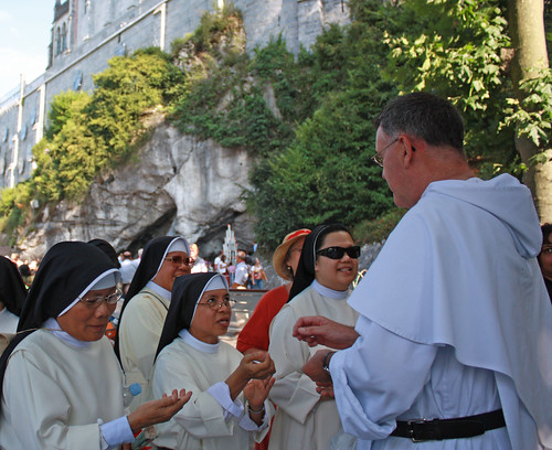 Meeting Dominican sisters in Lourdes