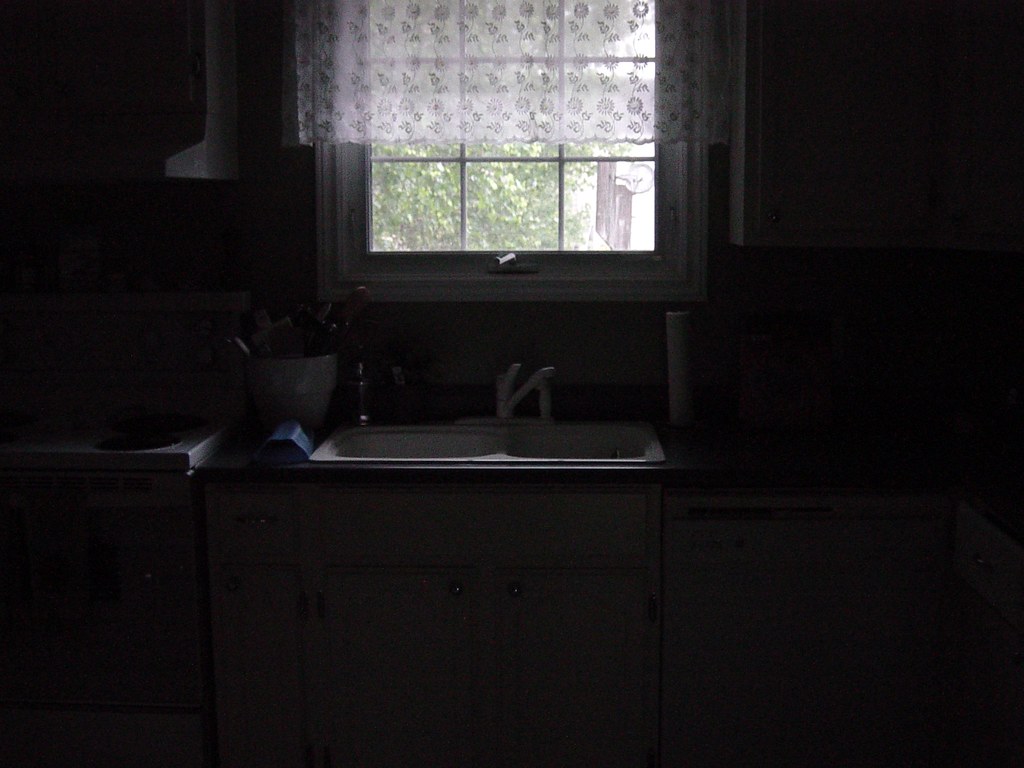 My kitchen at noon...in the summer!