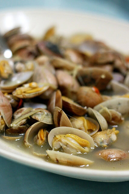 Clams in Special Sauce