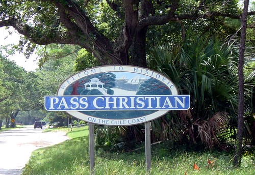 welcome to historic Pass Christian (by: city of Pass Christian)