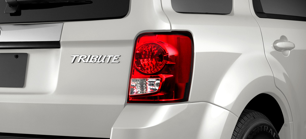 Aluminum-vaporized taillights Tribute trims