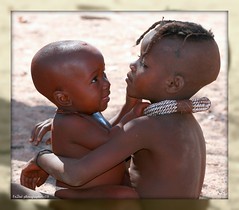 Ovahimba children  (sibling love) (EnDie1) Tags: africa portrait people african culture safari afrika ethnic namibia himba afrique ethnology sdwest ethnie ovahimba platinumheartaward gnneniyisi endie1 lovely~lovelyphoto namibien