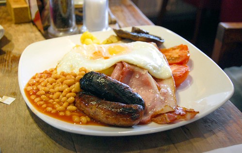 a proper english breakfast, london