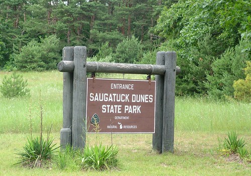 Saugatuck dunes park sign