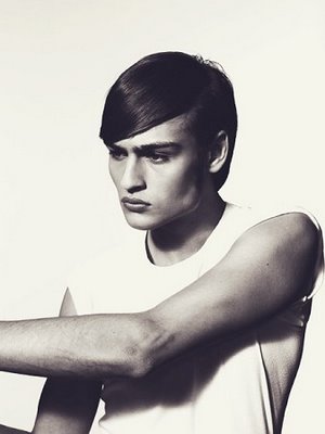 Douglas Booth004(And everything still moves)
