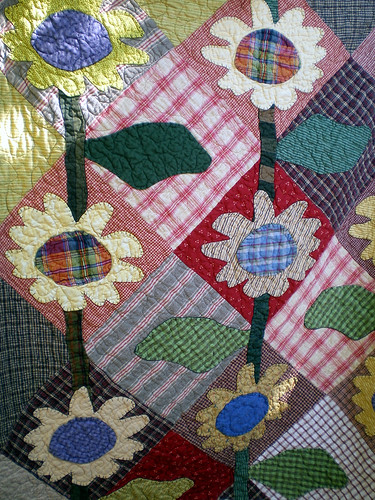 Sunflower Quilt by Donna Yackey
