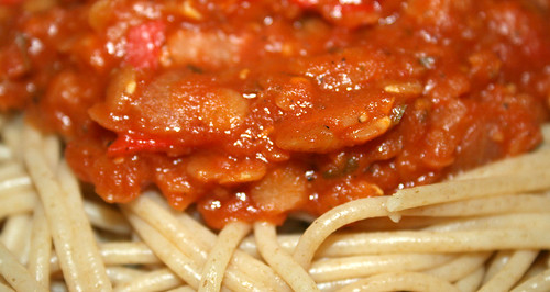 22 - Spaghetti with balsamico lentil tomatosauce - CloseUp