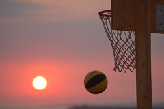 foto sport canestro tramonto
