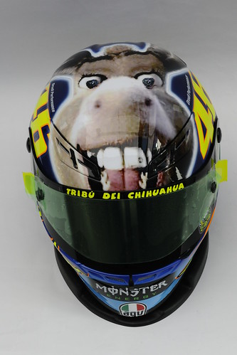 valentino rossi helmet 2009. Helmet - Valentino Rossi