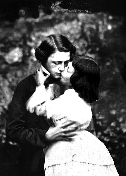 carroll and alice kissing