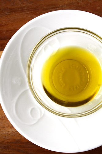 Artisanal Kitchen's Mellow & Fruity Extra Virgin Olive Oil