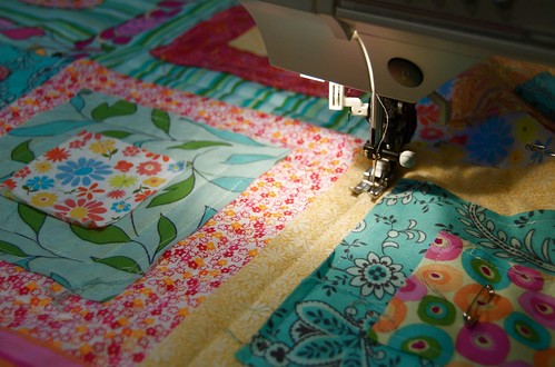 quilting the ragged squares quilt