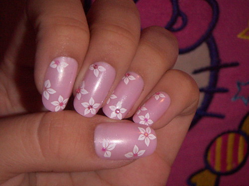 Elegant Pink Nail Design for girls