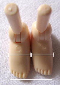 Obitsu Comparison - feet
