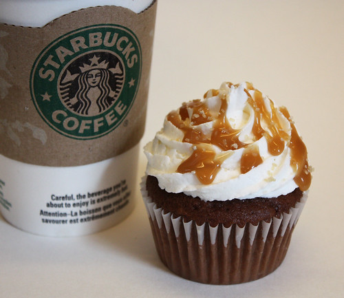 Starbucks Coffee Cup Cake. starbucks cupcake
