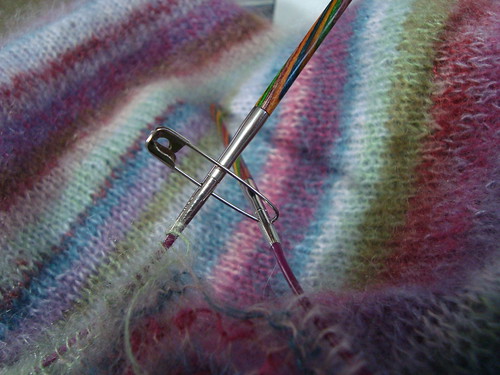 earthstripe pinned needle