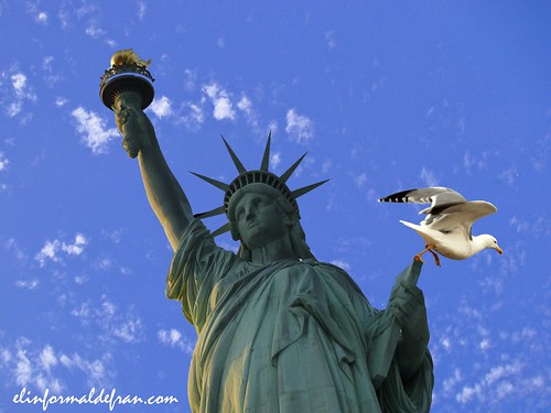 Estatua de la libertad gaviota