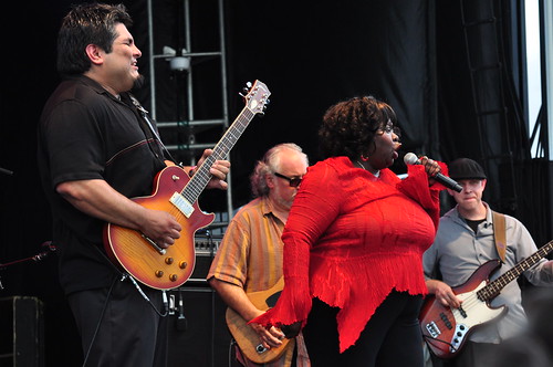 Diunna Greenleaf with Bob Margolin at Ottawa Bluesfest 2009