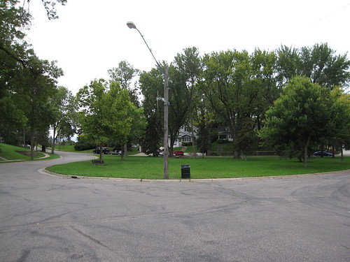 Small Park in Intersection N of Columbia Parkway