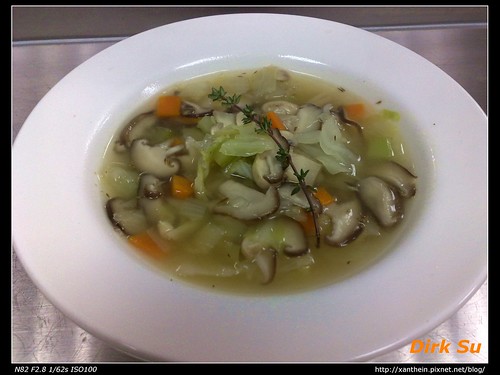 蘑菇蔬菜清湯
