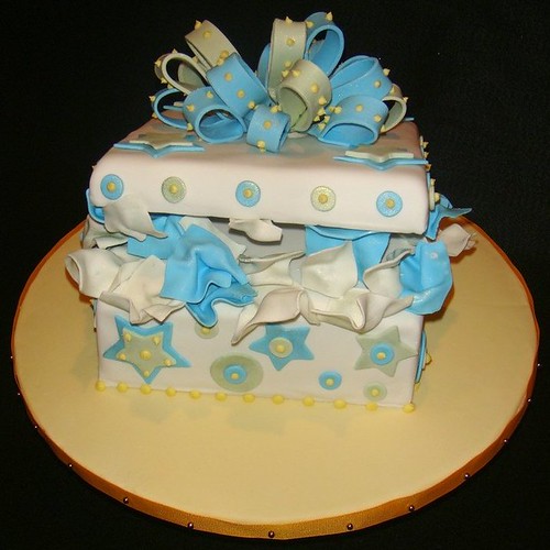 baby shower cakes for boys. Gift Box Baby Shower Cake (Boy