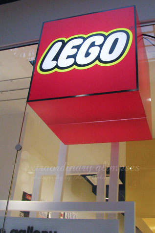 LegoStore_Oct052009_0012Aweb