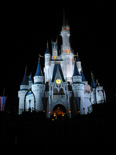 magic kingdom castle at night. Cinderella Castle at Night Magic Kingdom 2009