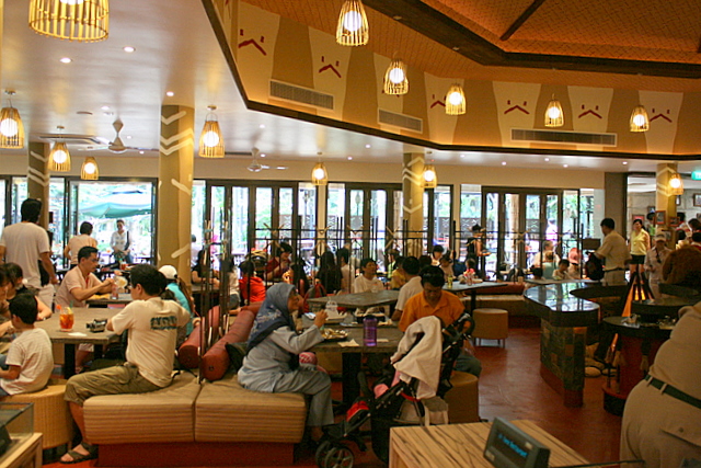 The air-conditioned section of Ah Meng Restaurant is packed
