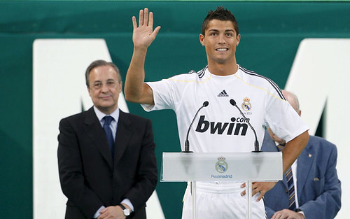 Cristiano Ronaldo saluta by Calcio Better.