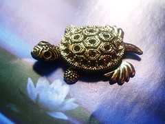 #C113AG= WIGGELY TURTLE 25x35mm 1PC=S$4.80