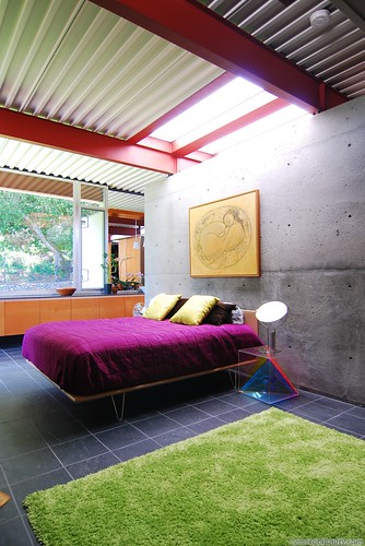 Eichlers in the San Mateo Highlands