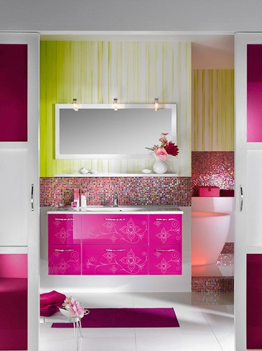 Modern Bathroom pink decorations