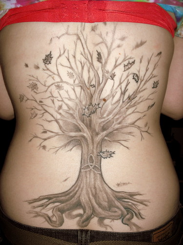 This is one of the better pictures that I have of my finished tree tattoo