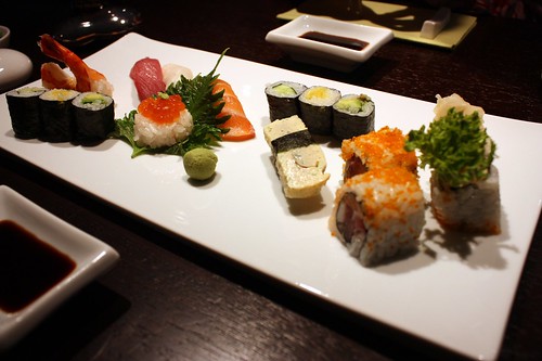 Big sushi set by Tadayoshi Ebina