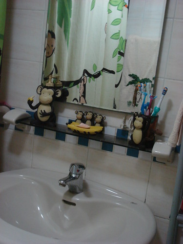 Our Tiny Tropical Bathroom :)