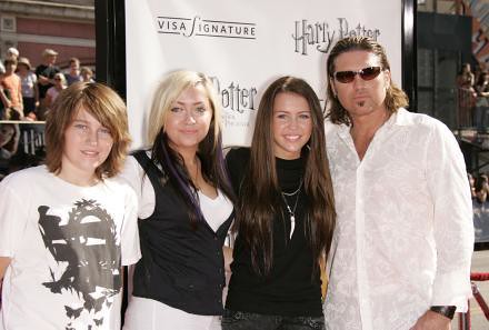billy ray cyrus family. miley illy ray cyrus pictures
