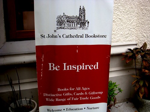 你拍攝的 聖約翰教堂書店。