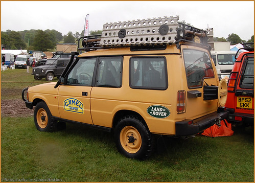 Camel Trophy Discovery