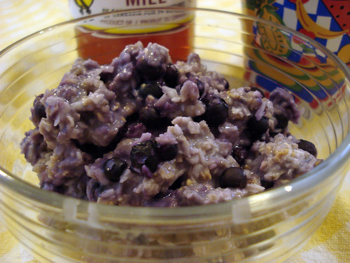 Blueberry pie oatmeal