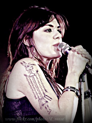 vanessa amorosi tattoo. Vanessa Amorosi. Caloundra music festival 20 october 2007