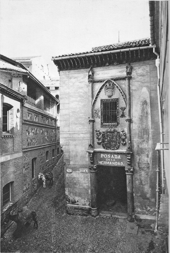 Fachada de la Posada de la Hermandad de Toledo a principios del siglo XX. Foto Aldus